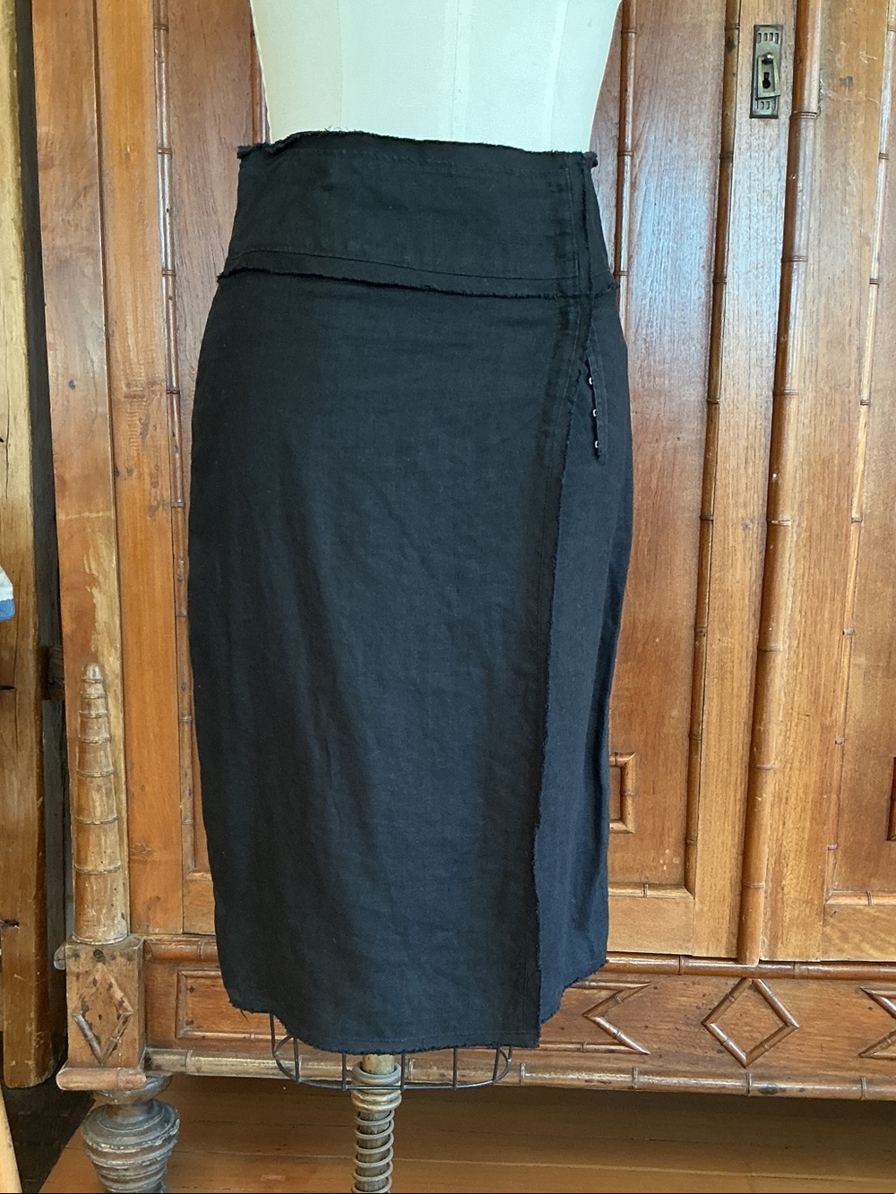 High-Waist Wrap/Kilt Style Navy Blue Linen Midi Skirt